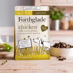 Forthglade Chicken Grain Free Cold Pressed Dry Dog Food -Pet Supplies Sale OI 1kg CP Chicken FRONT lifestyle 600x 02675730 ecc8 404b 9793 851f2cb4693f